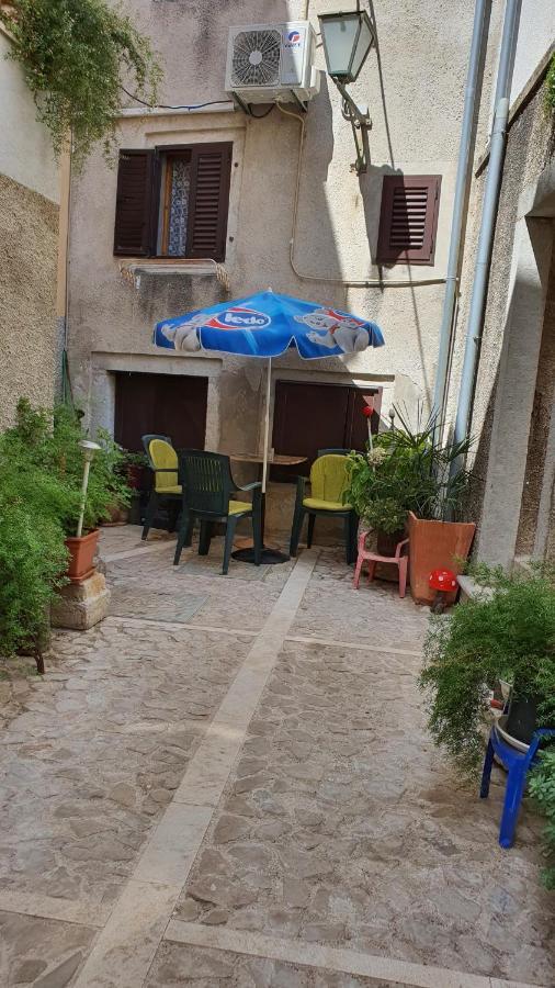 Franceska Apartmani 茨雷斯 外观 照片