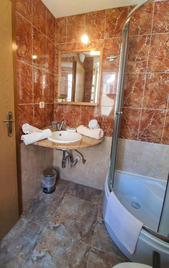 Franceska Apartmani 茨雷斯 外观 照片